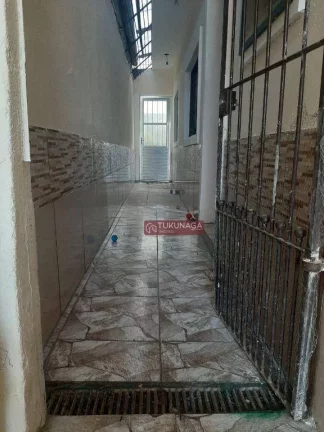 Imagem Sobrado com 3 dormitórios à venda, 125 m² por R$ 300.000,00 - Parque Industrial Cumbica - Guarulhos/SP
