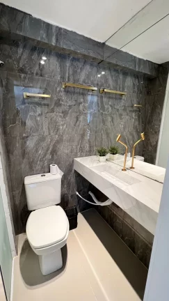 Imagem Apartamento Quadra Mar com 2 dormitórios à venda na Barra Sul em Balneário Cambo
