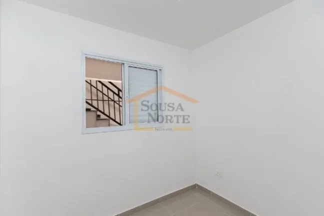 Imagem Apartamento com 33,20m², dispõe de 2 dormitórios, sala para dois ambientes, cozinha com gabinete ...