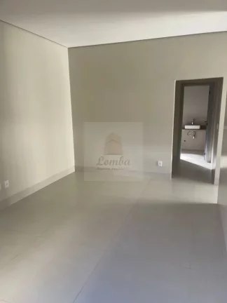 Imagem Luxuosa casa em condomínio à venda em Várzea Grande-MT, bairro Mirante do Pary: 3 quartos, 3 suítes, 3 salas, 5 banheiros, 4 vagas, 230m².