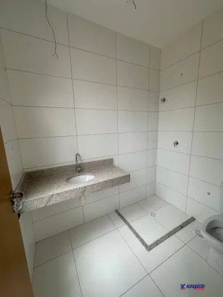 Imagem VENDO CASAS 3/4 SENDO 3 SUITES - CONDOMINIO LATAI / SIM