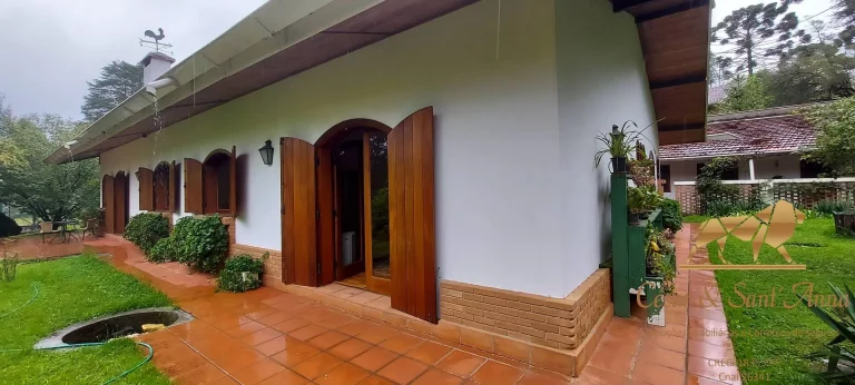 Imagem Casa a venda, com 5 dormitórios e 260m² em Campos do Jordão/SP
