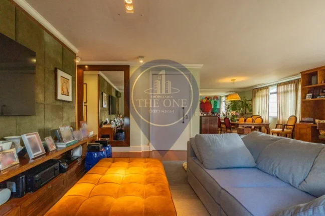 Imagem Apartamento de luxo na Vila Uberabinha, São Paulo-SP, com 3 quartos, 3 suítes e 171m² de área.