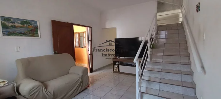 Imagem Casa à venda no bairro Cohab - Guaratinguetá/SP