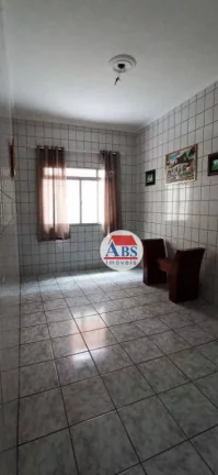 Imagem Casa à venda, 196 m² por R$ 300.000,00 - Parque das Bandeiras - São Vicente/SP