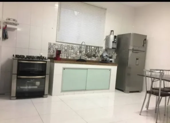 Imagem CASA TRIPLEX EM CONDOMÍNIO TAQUARA ACEITA FINANCIAMENTO BANCÁRIO