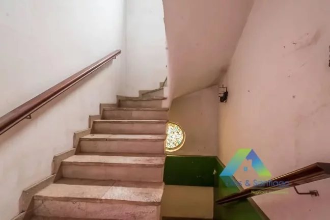 Imagem Casa com 4 Quartos e 2 banheiros à Venda, 235 m² por R$ 800.000,00