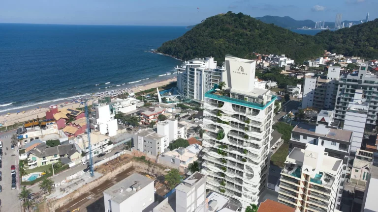 Imagem Apartamento com 3 dormitórios à venda sendo 3 suítes, 191.1 m² por - R$ 8.425.500,82 - Praia Brava - Itajaí/SC