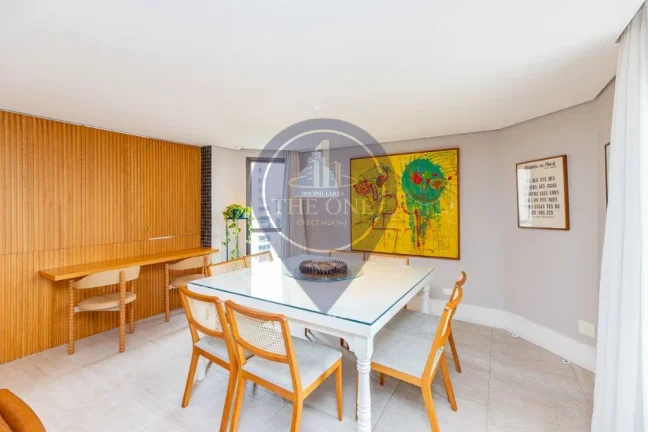 Imagem Apartamento de Alto Padrão à Venda em Indianópolis, São Paulo-SP: 3 quartos, 3 suítes, 2 salas, 5 banheiros, 3 vagas, 172m².