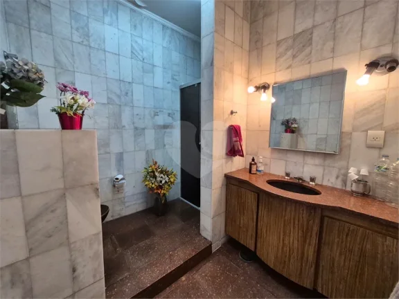 Imagem Sobrado comercial à venda com 4 quartos, sendo 2 suítes, em Butantã, São Paulo - SP