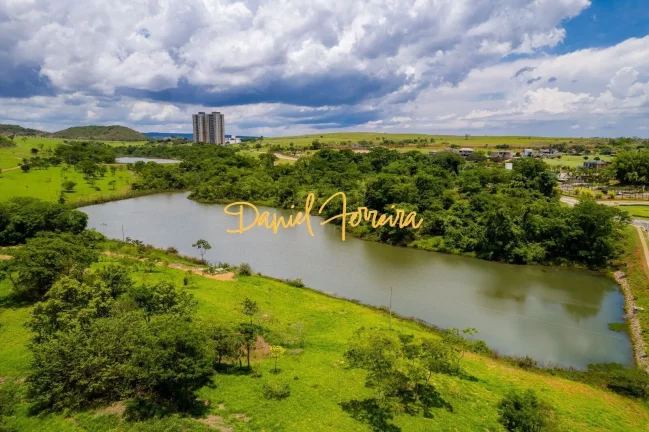 Imagem ÓTIMO LOTE COM 492 M² - LOTE DE ESQUINA