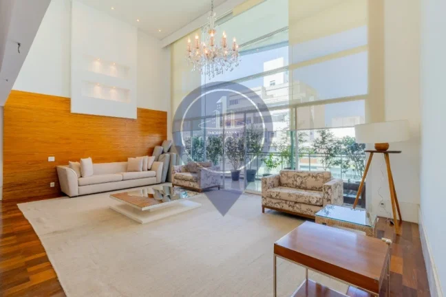 Imagem Luxuoso apartamento de 4 quartos e 4 suítes em Perdizes, São Paulo-SP: 2 salas, 6 banheiros, 4 vagas de garagem, 250m² de área.