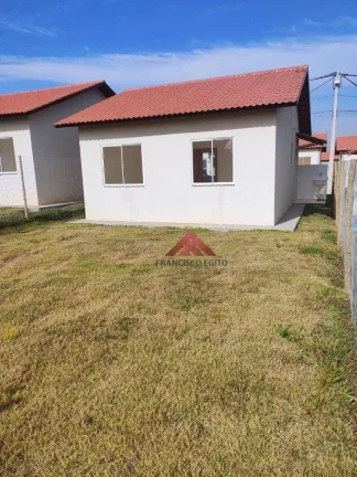 Imagem Casa com 2 dormitórios à venda, 45 m² por R$ 200.000,00 - Três Pontes - Itaboraí/RJ