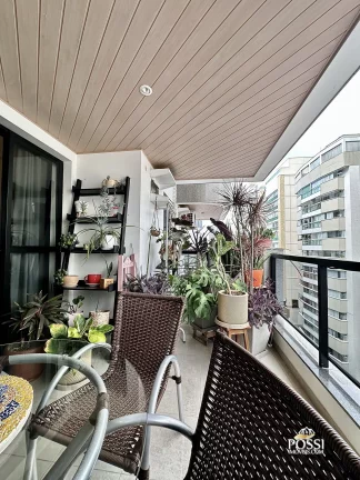 Imagem Ed. LUBIANKA - Amplo Apartamento na Praia de Beverly Hills – 2ª Quadra do Mar