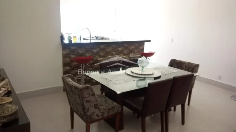 Imagem Casa térrea a venda no Swiss Park.
Somente a vista

Sala para dois ambientes com pé direito duplo,...
