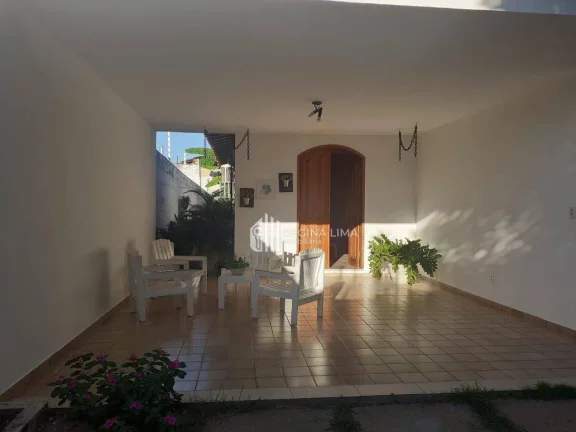 Imagem Casa com 3 dormitórios à venda, financiável por R$ 550.000 - São João - Teresina/PI