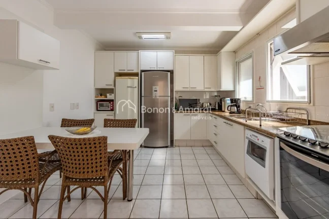Imagem Descubra esta casa aconchegante, ampla e moderna!

Procurando um lar que combina estilo, conforto e ...
