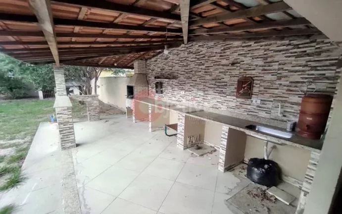 Imagem Casa Independente a venda de 4 quartos - Vila do Pero - Cabo Frio