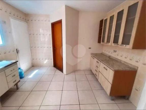 Imagem Casa à venda com 3 quartos, sendo 1 suíte, no condomínio Alameda do Eucaliptos, São Paulo - SP