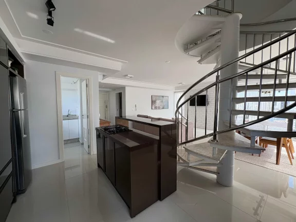 Imagem Cobertura Duplex com 5 dormitórios sendo 3 suites e 3 vagas no Centro de Balneário Camboriú