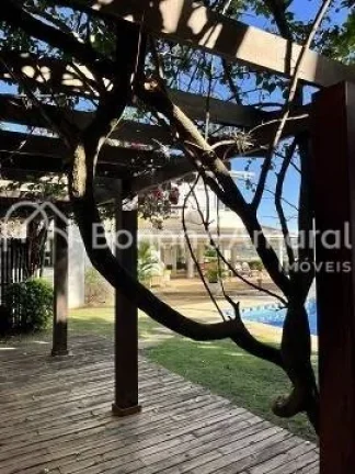 Imagem Casa à venda no Alphaville.
Metragem 790m2 de área construída e 1330m2 de terreno.
Casa muito bem...