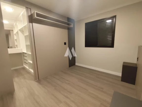 Imagem Cobertura Penthouse à venda com 3 dormitórios, Spa privativo e Vista para o mar no bairro da Pompéia em Santos/SP