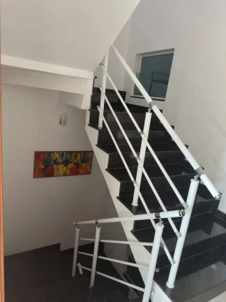 Imagem Sobrado Alto Padrão em Localização Privilegiada 350 m² 4 Dormitorios
