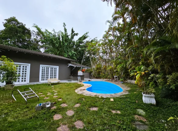 Imagem Casa de Luxo à Venda na Riviera Módulo 22 em Riviera de São Lourenço: 4 Quartos, 2 Suítes, 2 Salas, 5 Vagas de Garagem.