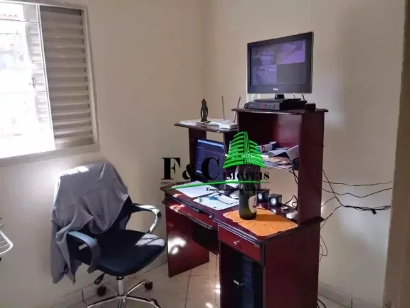 Imagem Casa para Venda em Limeira, Parque Residencial Aeroporto, 3 dormitórios, 2 banheiros, 9 vagas