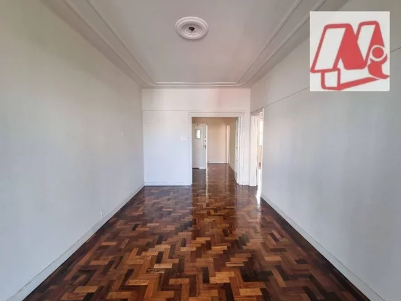 Imagem No Moinhos de Vento, 2 dormitórios, sacada e vaga.