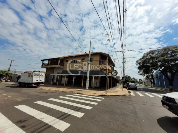 Imagem Salão Comercial à Venda em Campo Grande-MS, Bairro Vila Progresso: 7 Salas, 5 Banheiros, 4 Vagas, 400m²!