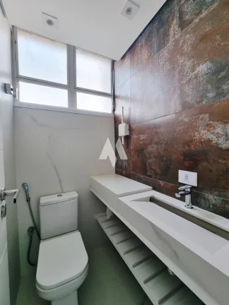 Imagem Apartamento padrão de 3 dormitórios sendo 2 suítes frente mar na Aparecida