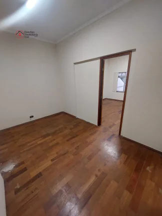 Imagem CASA ASSOBRADADA COMERCIAL OU RESIDENCIAL PARA ALUGAR A 400 METROS DO METRÔ VILA PRUDENTE, COM EDÍCULA. 4 DORMITÓRIOS E 4 VAGAS DE GARAGEM.