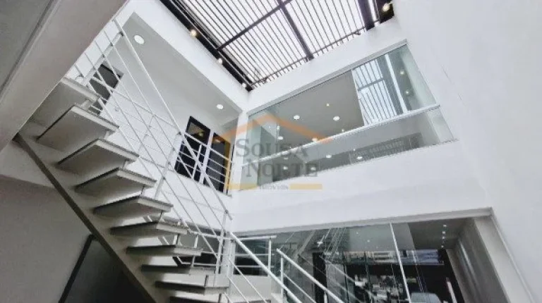 Imagem Prédio comercial situado em uma região de intenso movimento, oferecendo excelente visibilidade.
Es...