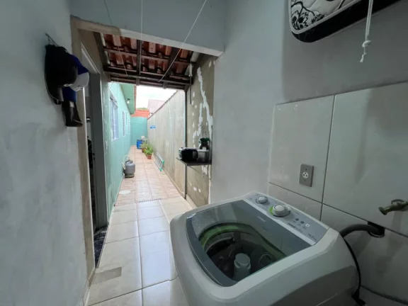 Imagem Casa de vila para venda em Recanto Elimar II com 3 quartos, 100m2