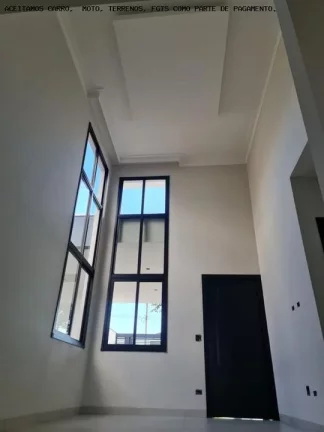 Imagem Alto Padrão para Venda em Maringá, Jardim Espanha, 3 dormitórios, 1 suíte, 2 banheiros, 2 vagas
