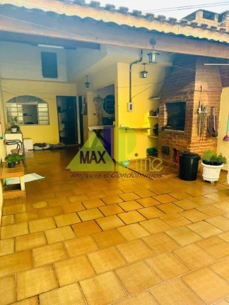 Imagem Imperdível Casa à Venda em São Paulo-SP: 3 Quartos, 1 Suíte, 2 Salas, 3 Banheiros, 2 Vagas na Vila Granada - 260m²
