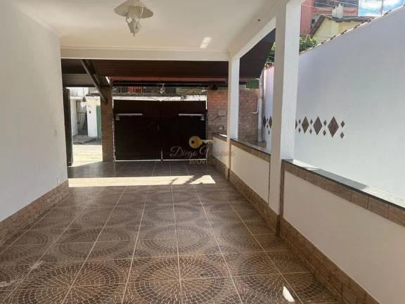 Imagem Casa para Venda em Teresópolis / RJ no bairro Golfe