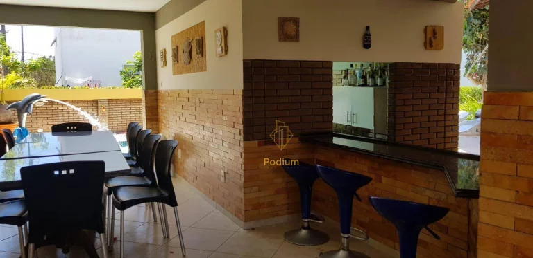 Imagem Casa estilo francesa com área de lazer em condomínio fechado no Portal do Sol - CA0041