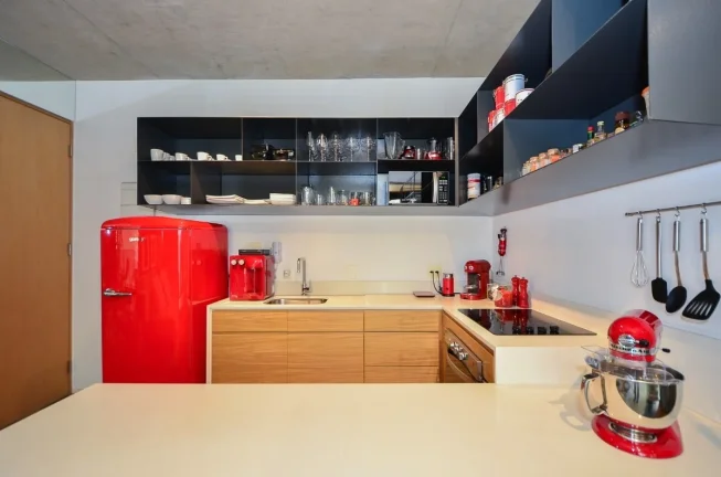 Imagem Studio Vila Mariana - 44M², 1 Dorm, 1 Vaga Demarcada, Varanda, Armários, Piscina, Churrascaria, Academia, Lavanderia Coletiva.
