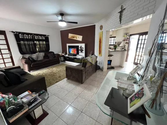 Imagem Casa térrea à venda no Condomínio Boungainvillée I em Peruíbe
