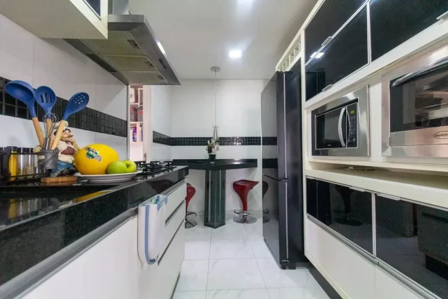 Imagem Apartamento – 115 m² | 3 Quartos • 4 Banheiros