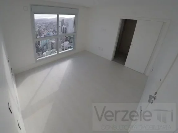 Imagem Apartamento Quadra Mar para Venda em Balneário Camboriú / SC no bairro Centro