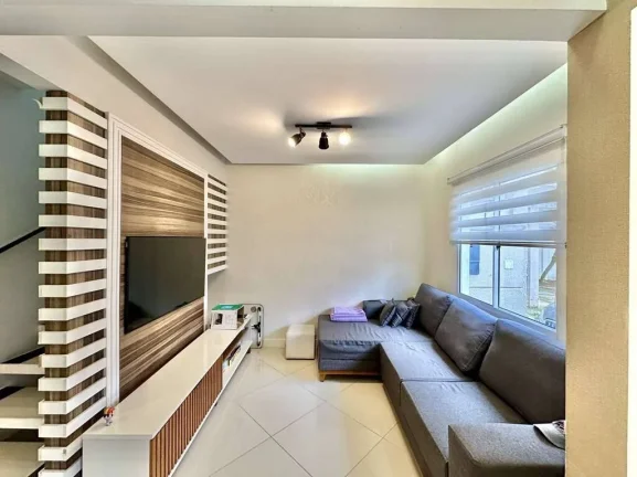 Imagem Cond. Village Wimblendon - 3 dorms / 1 ste, quintal privativo!