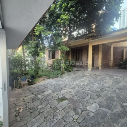Imagem Venda de uma casa em Alagamra17 x 30 com 4 suítes, sala para 3 ambts, escritório, Dce, 1 Flat, Vagas de garagem