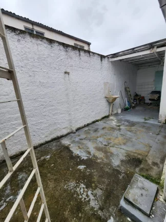 Imagem Casa no Salgado Filho, Região Comercial, Próximo à Av. Francisco Porto