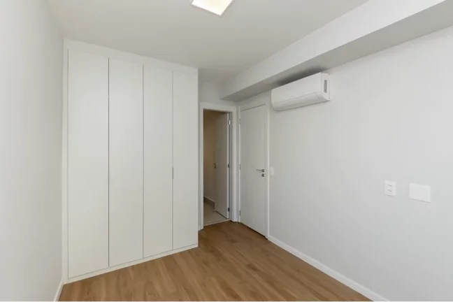 Imagem Studio à venda em São Paulo, Campo Belo, com 1 quarto, 32m2