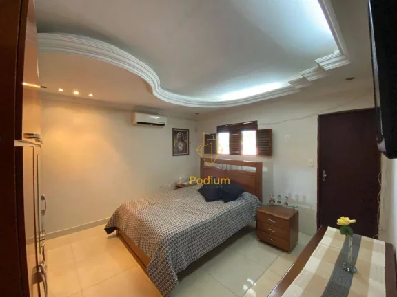 Imagem Casa com dois pavimentos em localização privilegiada no Portal do Sol - CA0071