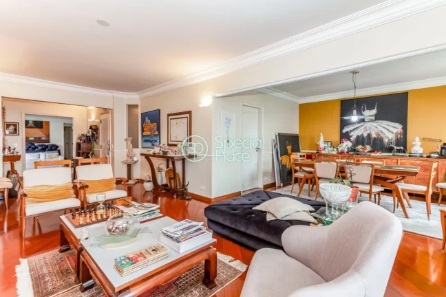 Imagem Linda cobertura triplex em rua super procurada do bairro. São 391m2 com 4 dormitórios ( 1 suíte )...