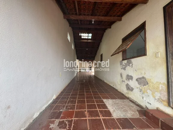 Imagem Casa à venda no Conjunto Residencial Antares, com 300m² de terreno, 89,30m² de área construída, 3 dormitórios, suíte, quintal grande e vaga para 3 carros!